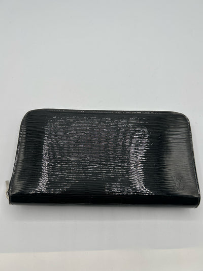 Louis Vuitton Wallets (Pre-owned)
