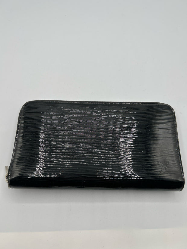Louis Vuitton Wallets (Pre-owned)