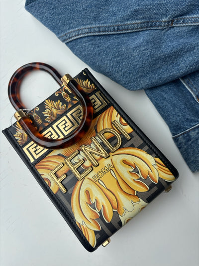 Fendi Handbags (Pre-owned)