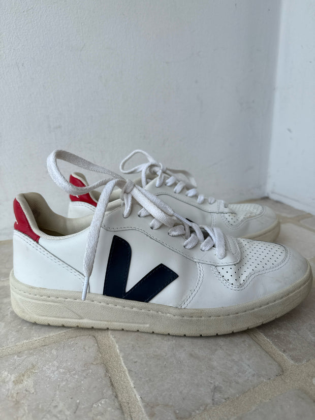 Veja Size 8 Sneakers (Pre-owned)