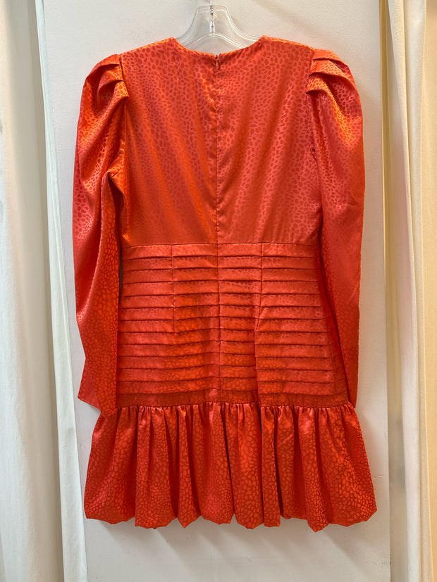 One 33 Size 6 Dresses (Pre-owned)