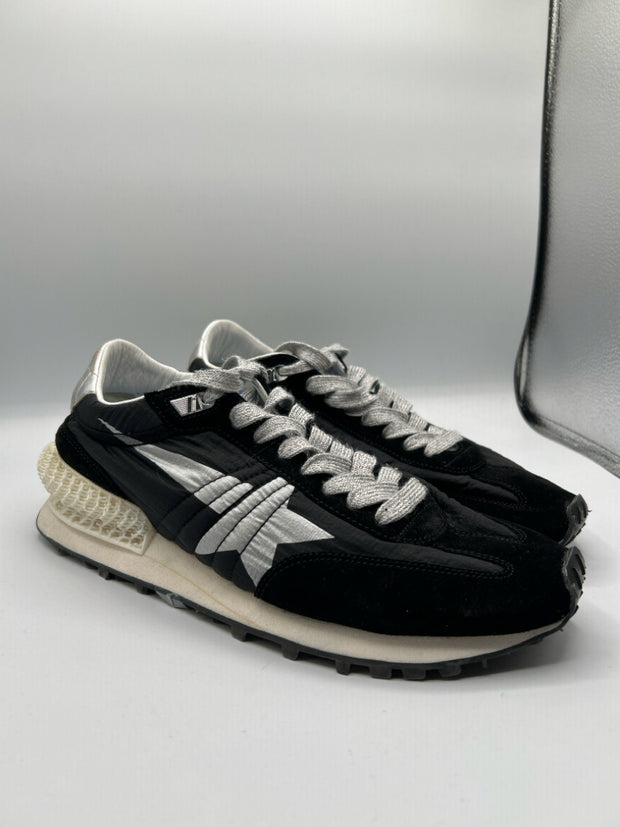 Golden Goose Size 8 Sneakers (Pre-owned)