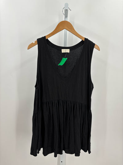 TLA Size XL Shirts (Pre-owned)