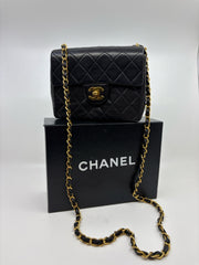 Chanel Handbags (Pre-owned)