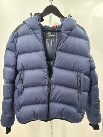 Moncler Size 3 Jackets OUTDOOR (Pre-owned)