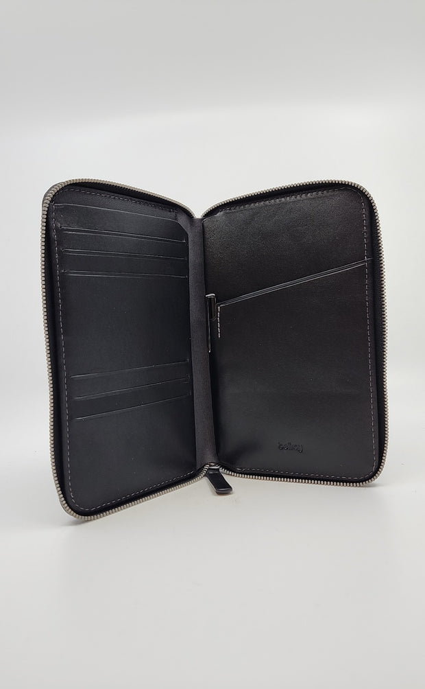 Bellroy Wallets (Pre-owned)