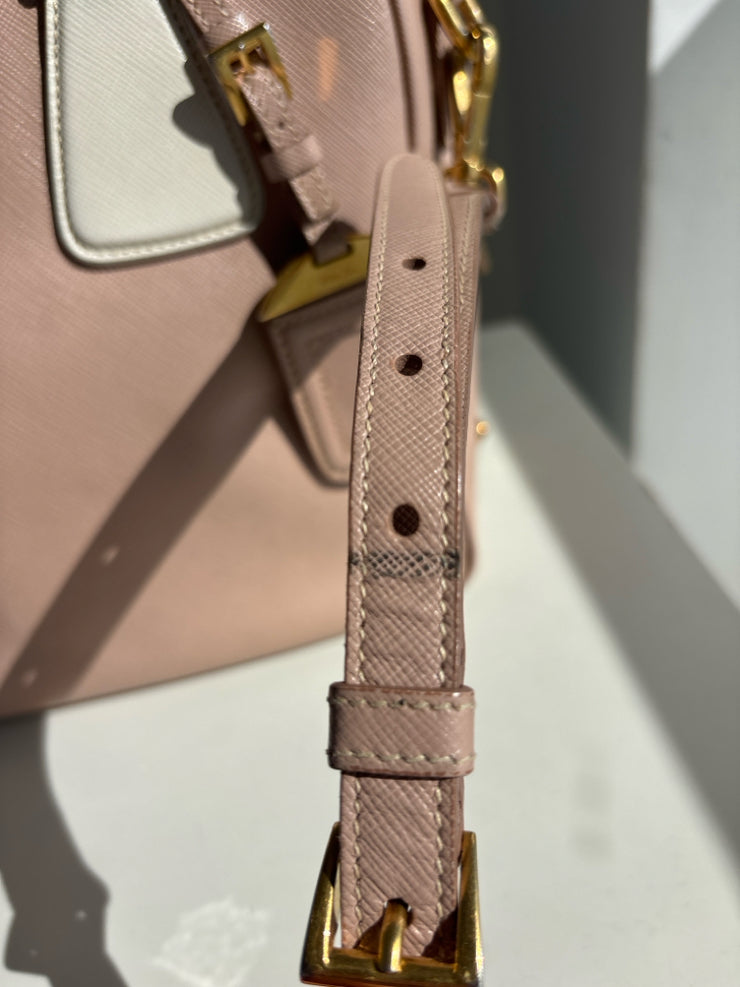 Prada Handbags (Pre-owned)