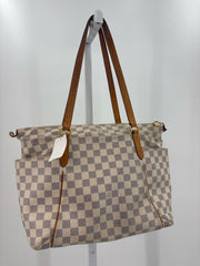 Louis Vuitton Handbags (Pre-owned)