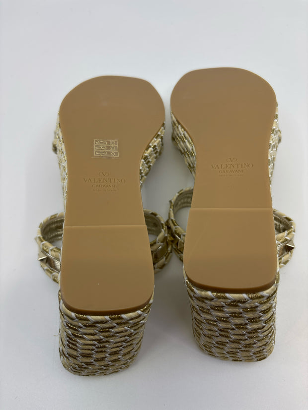Valentino Size 39 Shoes (Pre-owned)
