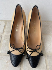 Chanel Size 37.5 Shoes (Pre-owned)