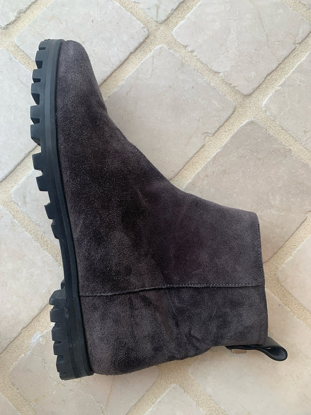 Stuart Weitzman Size 6.5 Boots (Pre-owned)