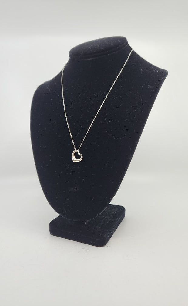 Tiffany & Co Necklaces (Pre-owned)