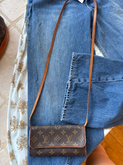 Louis Vuitton Handbags (Pre-owned)