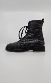 Fendi Size 38 Boots (Pre-owned)