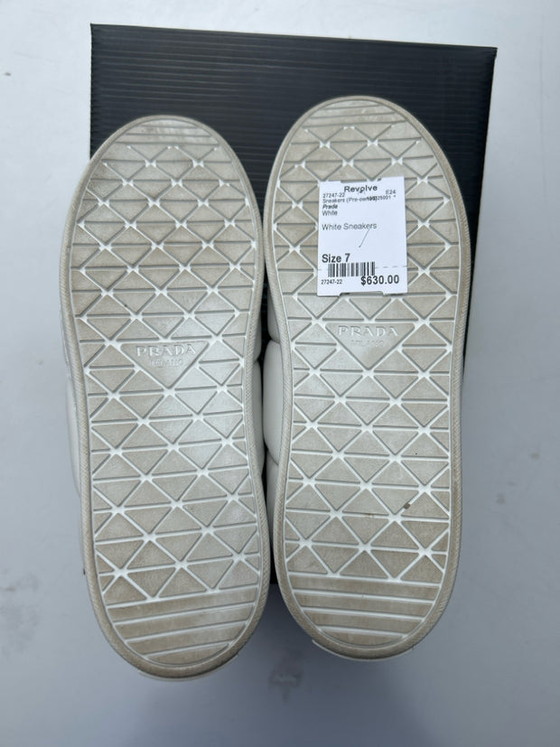 Prada Size 7 Sneakers (Pre-owned)