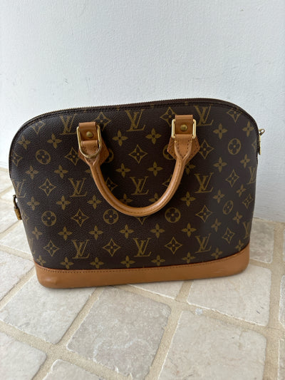 Louis Vuitton Handbags (Pre-owned)