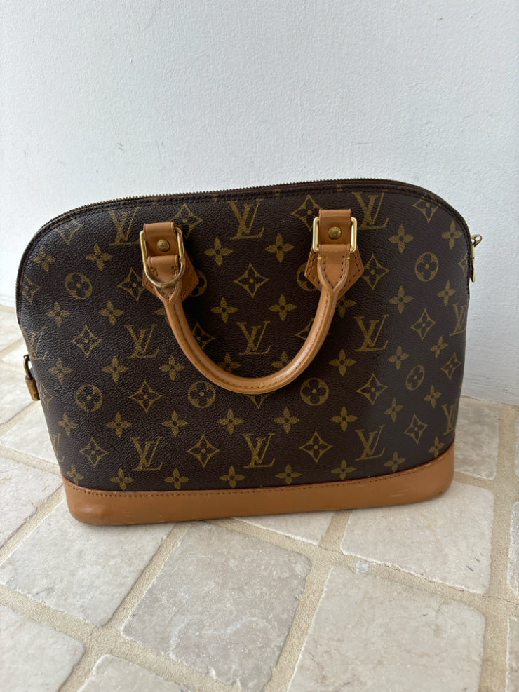 Louis Vuitton Handbags (Pre-owned)