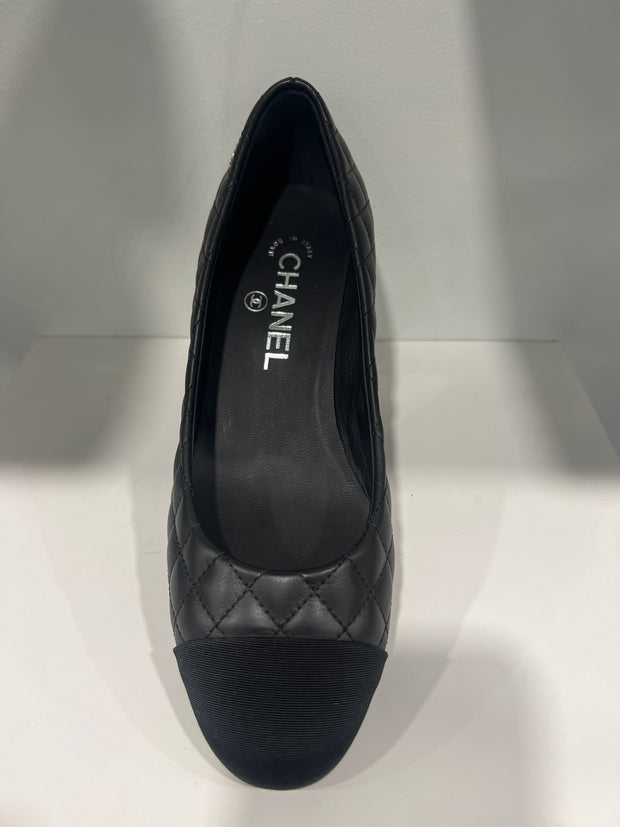 Chanel Size 36.5 Shoes (Pre-owned)
