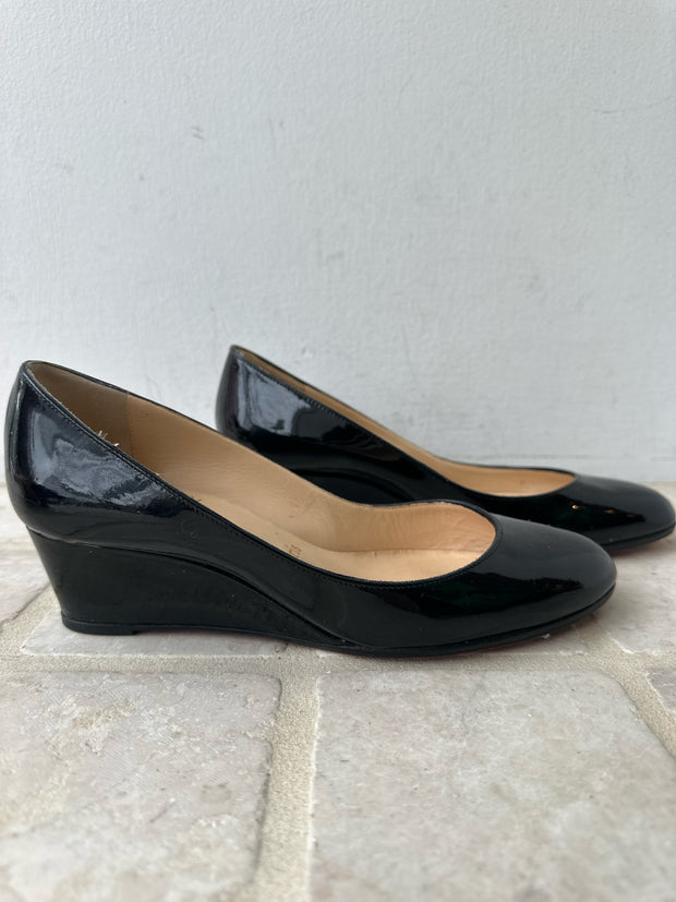 Christian Louboutin Size 36.5 Shoes (Pre-owned)