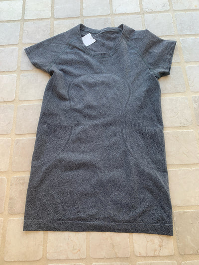 Lululemon 6 Activewear (Pre-owned)
