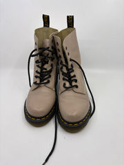 Doc Martens Size 6 Boots (Pre-owned)