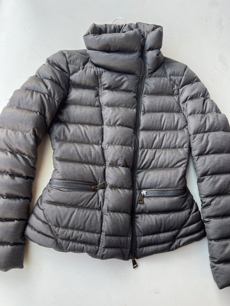 Moncler Size 0 Jackets OUTDOOR (Pre-owned)