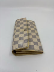 Louis Vuitton Wallets (Pre-owned)