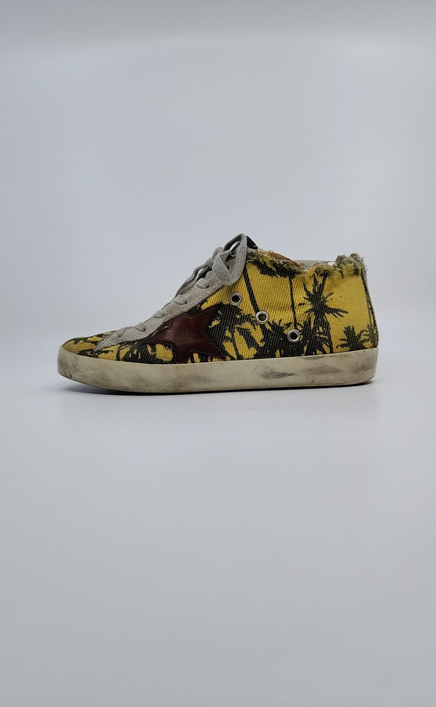 Golden Goose Size 37 Sneakers (Pre-owned)