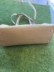 Claudia Handbags (Pre-owned)