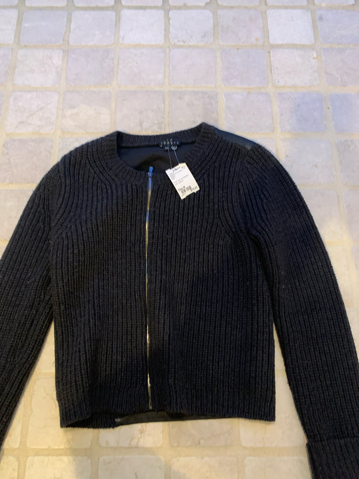 Theory Sweaters (Pre-owned)