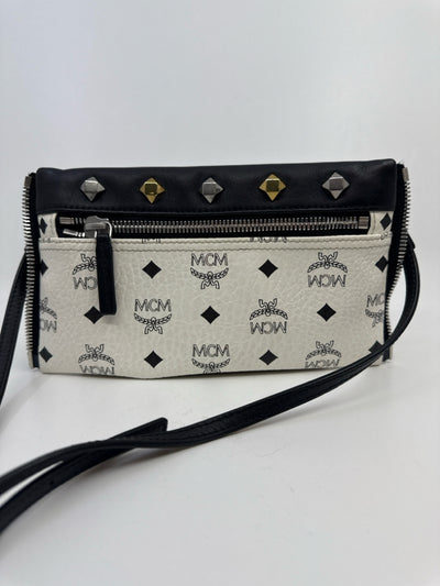 MCM Handbags (Pre-owned)