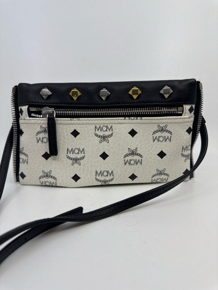 MCM Handbags (Pre-owned)
