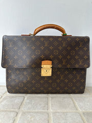 Louis Vuitton Handbags (Pre-owned)