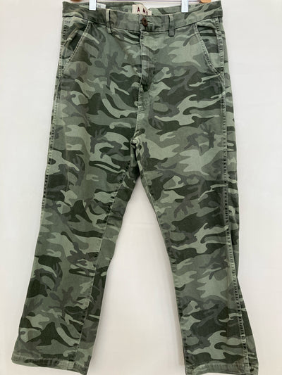 AMO Jeans (Pre-owned)
