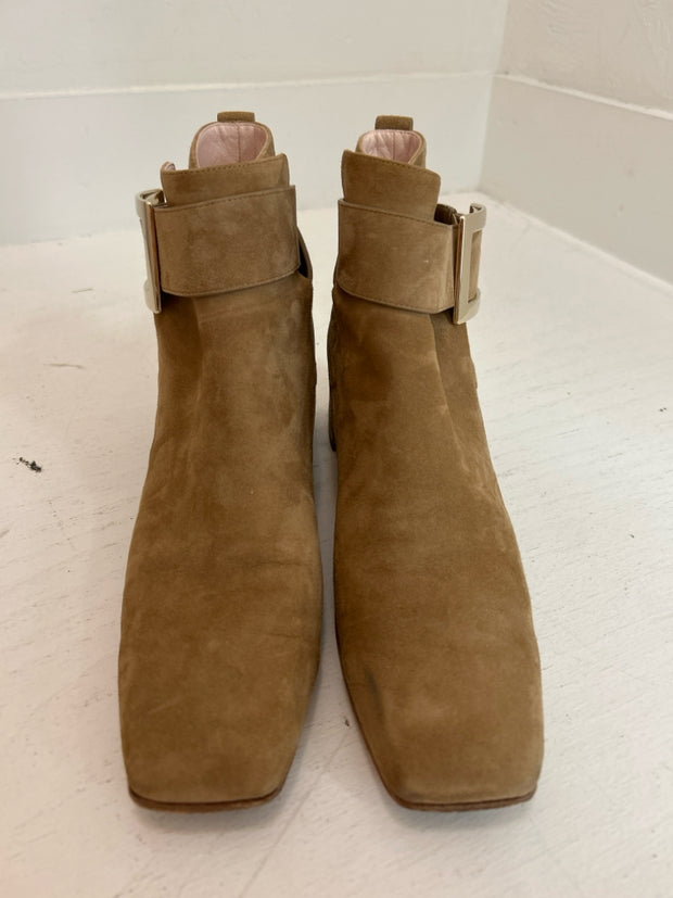 Roger Vivier Size 38 Boots (Pre-owned)