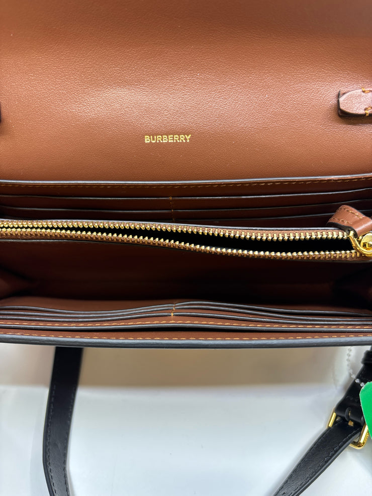 Burberry Handbags (Pre-owned)