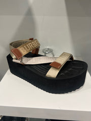 Burberry Size 37.5 Shoes (Pre-owned)