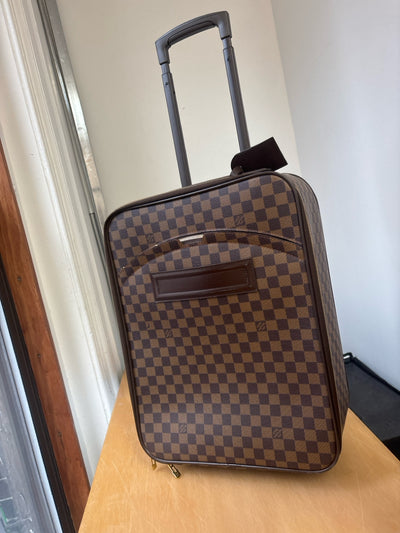 Louis Vuitton Handbags (Pre-owned)
