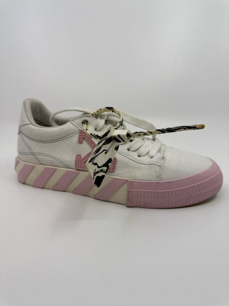 Off White Size 38 Sneakers (Pre-owned)