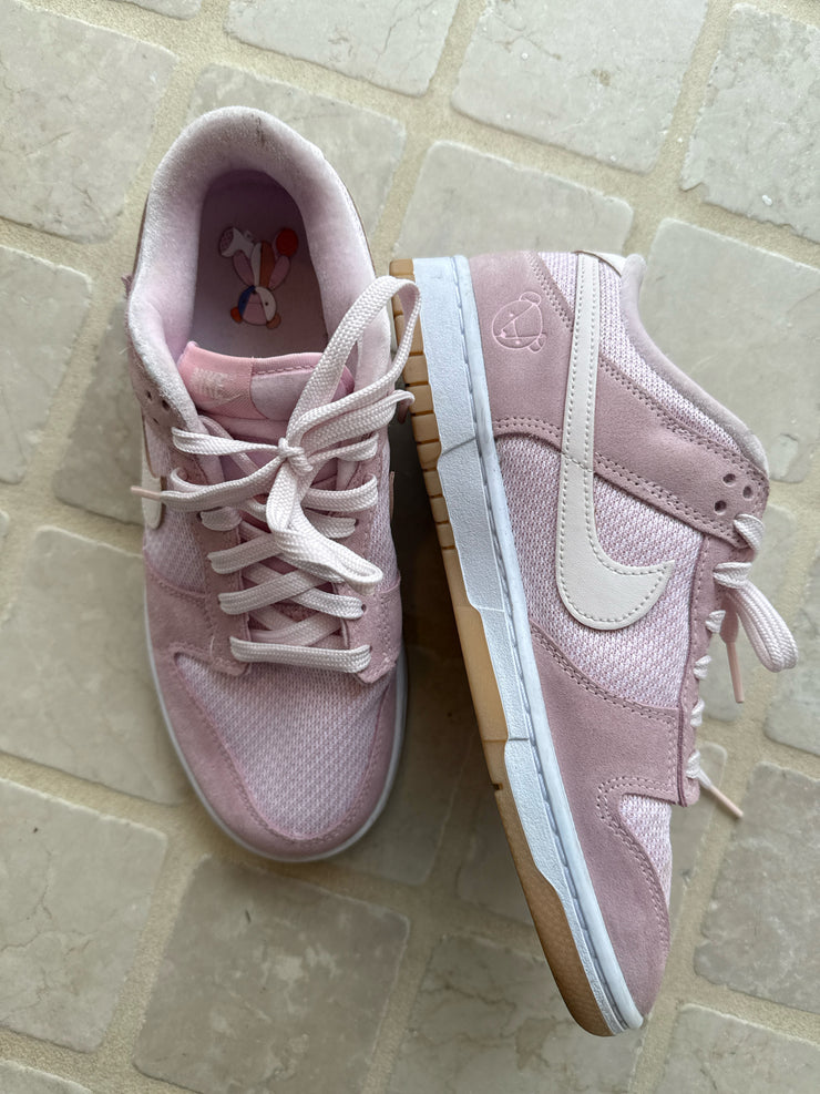 Nike Size 9.5 Shoes (Pre-owned)