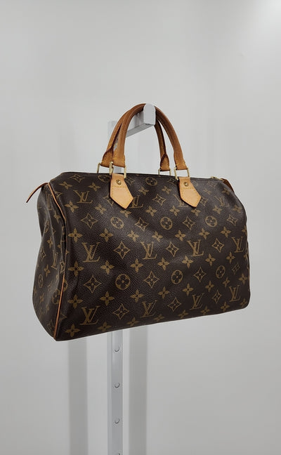 Louis Vuitton Handbags (Pre-owned)