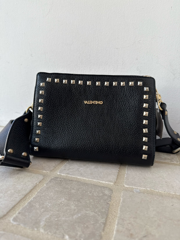 Mario Valentino Handbags (Pre-owned)