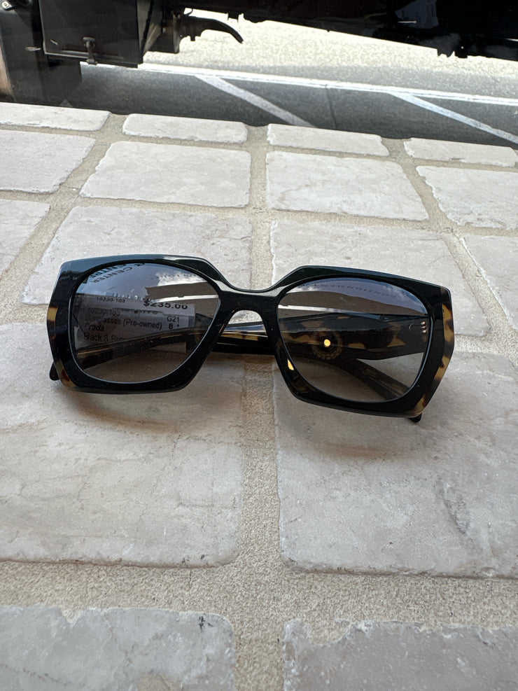 Prada Sunglasses (Pre-owned)