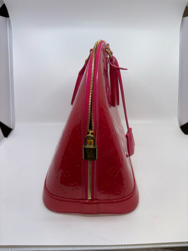 Louis Vuitton Handbags (Pre-owned)