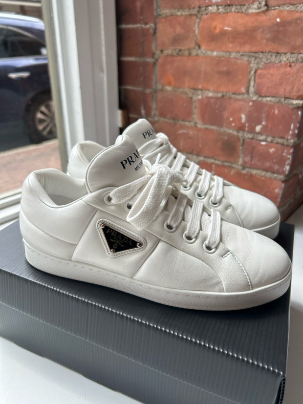 Prada Size 7 Sneakers (Pre-owned)