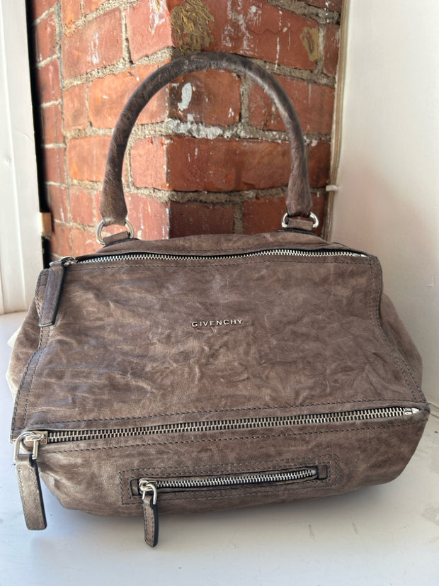 Givenchy Handbags (Pre-owned)