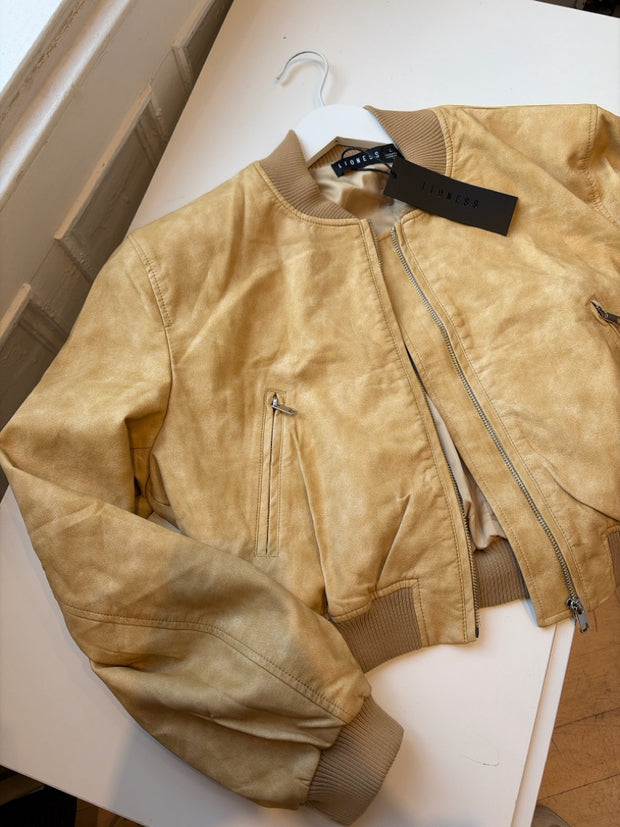 Lioness Size L Jackets OUTDOOR (Pre-owned)