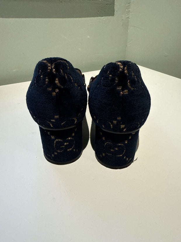 Gucci Size 38.5 Shoes (Pre-owned)