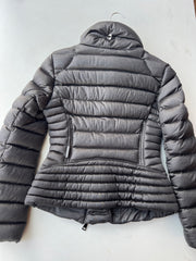 Moncler Size 0 Jackets OUTDOOR (Pre-owned)