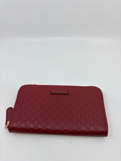 Gucci Wallets (Pre-owned)